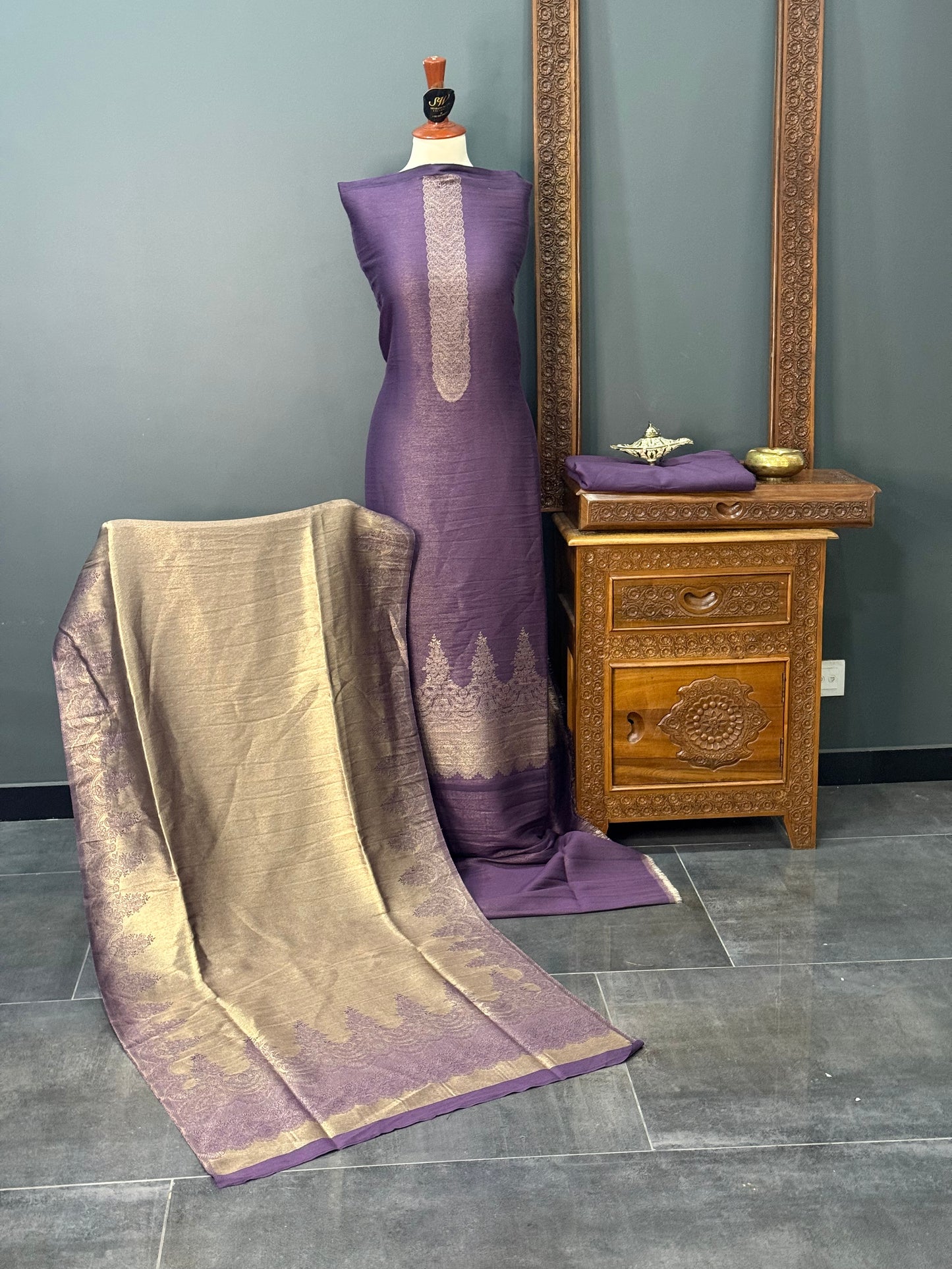 KANI PASHMINA SUIT