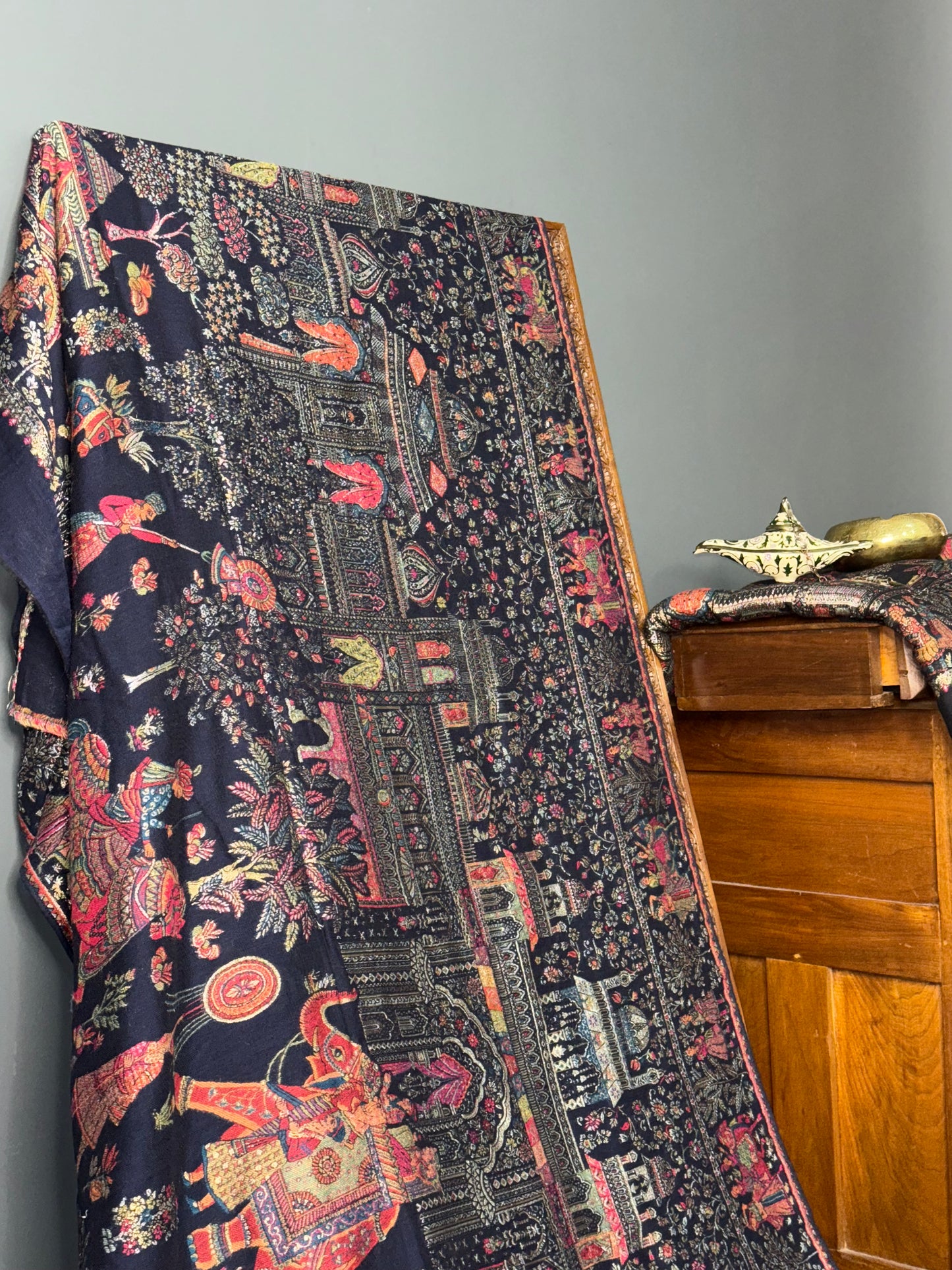DARBAR SHAWL