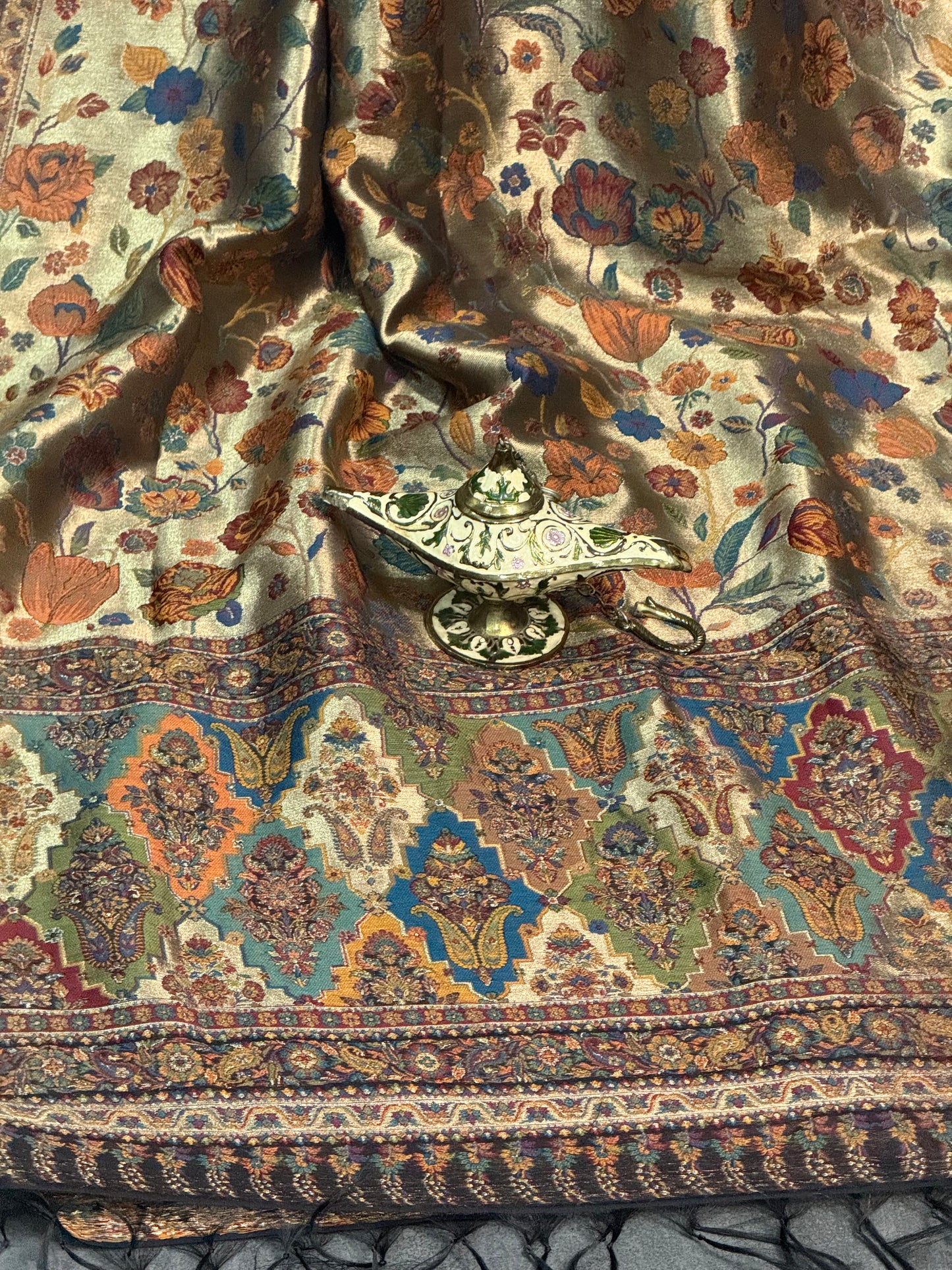 NOOR-E-KANI