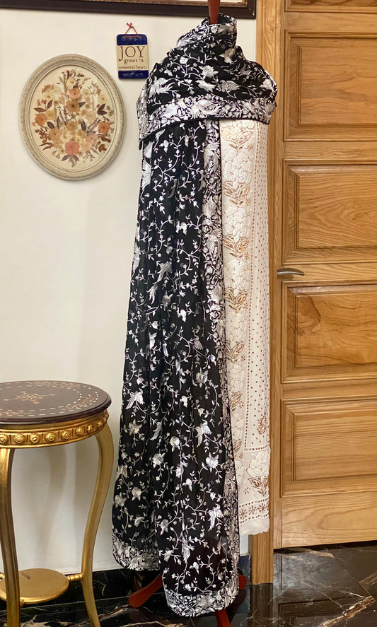 Parsi gara Mechine embroidered