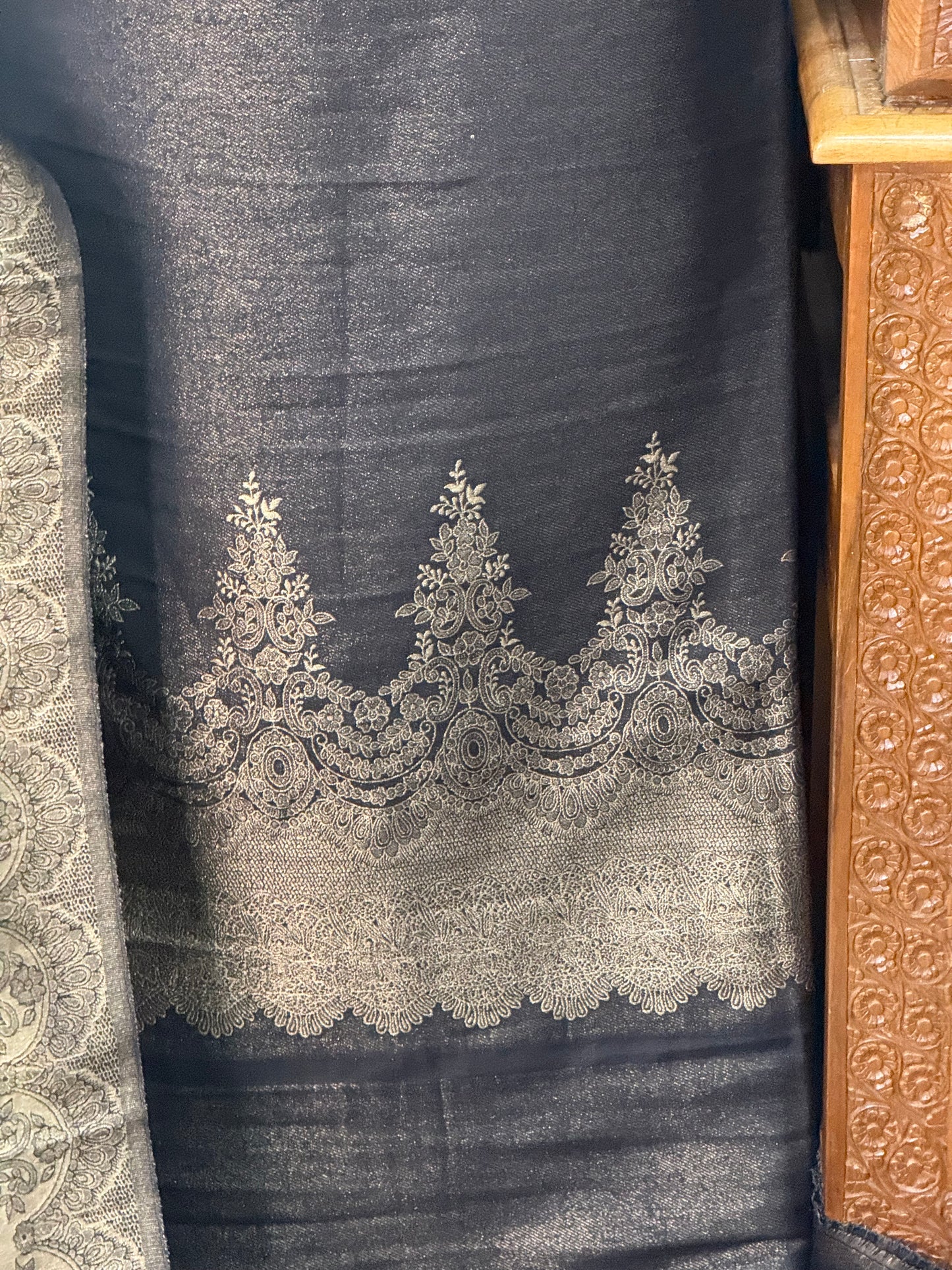 KANI PASHMINA SUIT