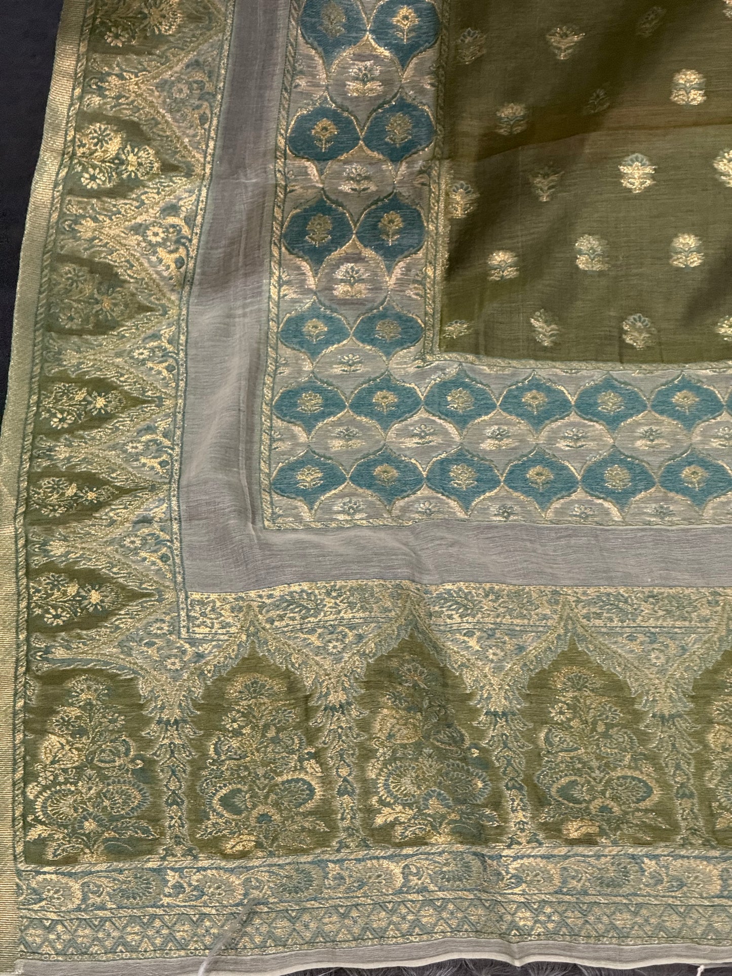 REGAL LOOM SHAHI RESHAM