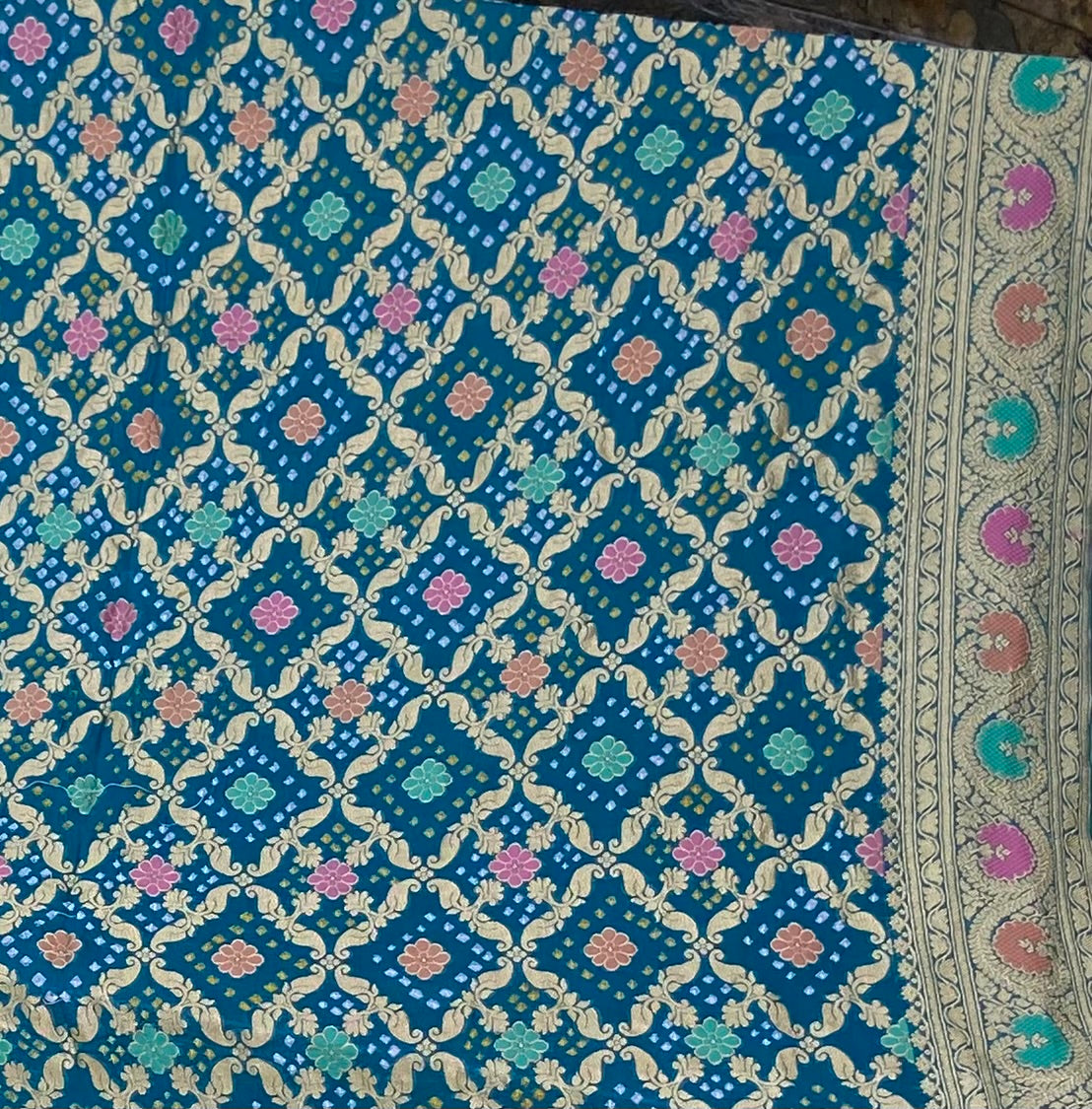 Pure Georgette neem Zari with mena kari