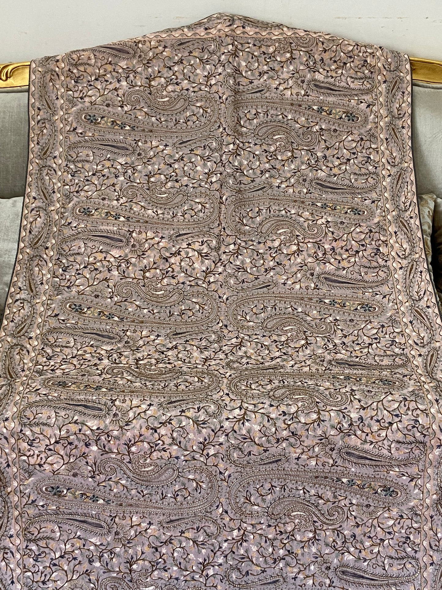 Kashmiri duppata Mechine embroidered