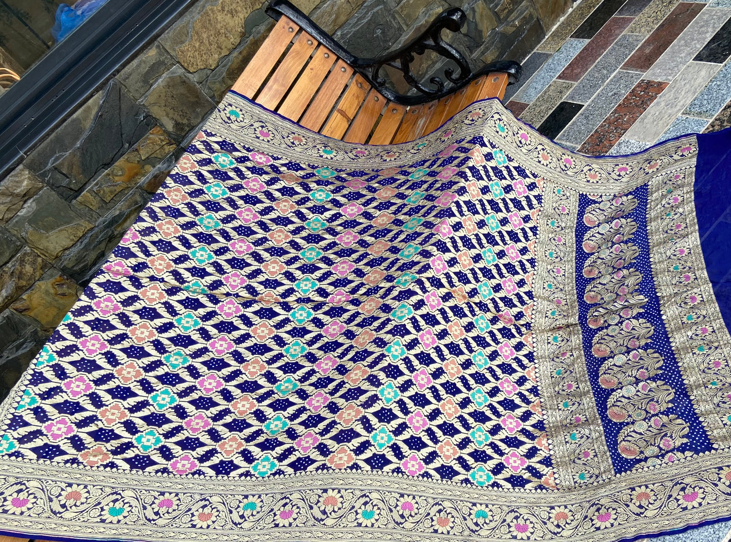 Pure Georgette neem Zari with mena kari