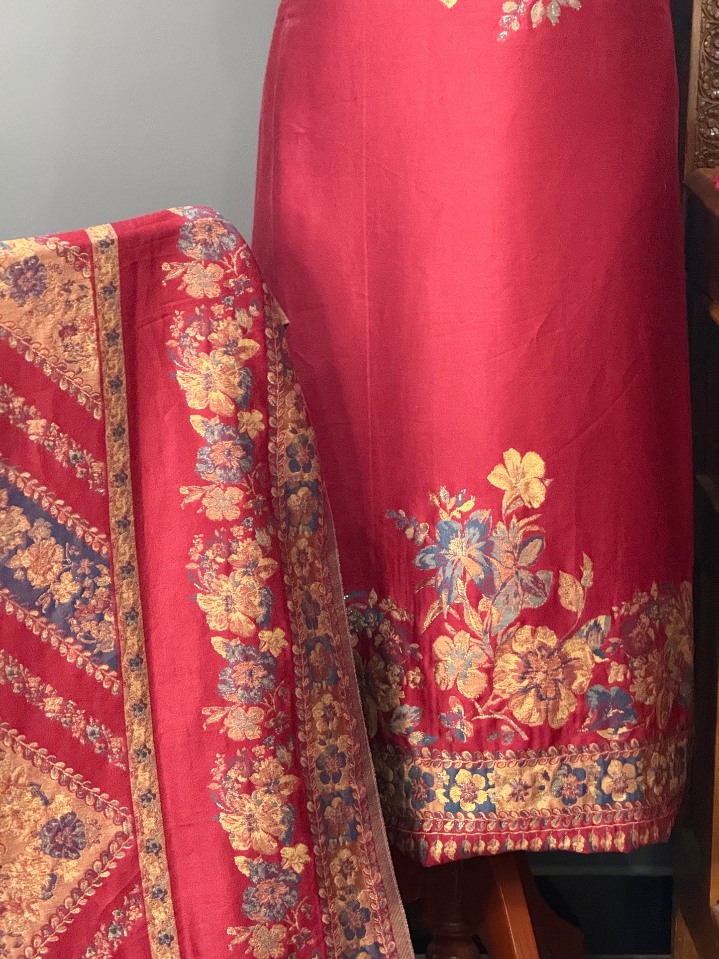 KANI PASHMINA SUIT