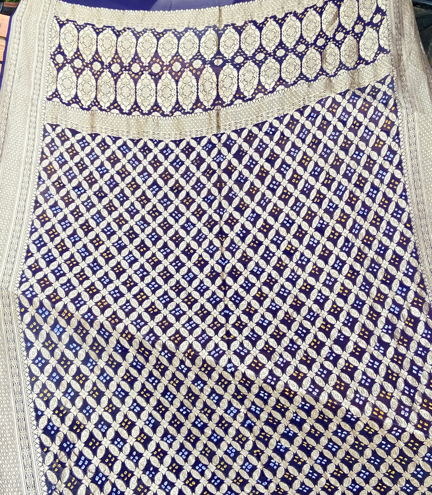 Pure Georgette neem Zari with mena kari duppata