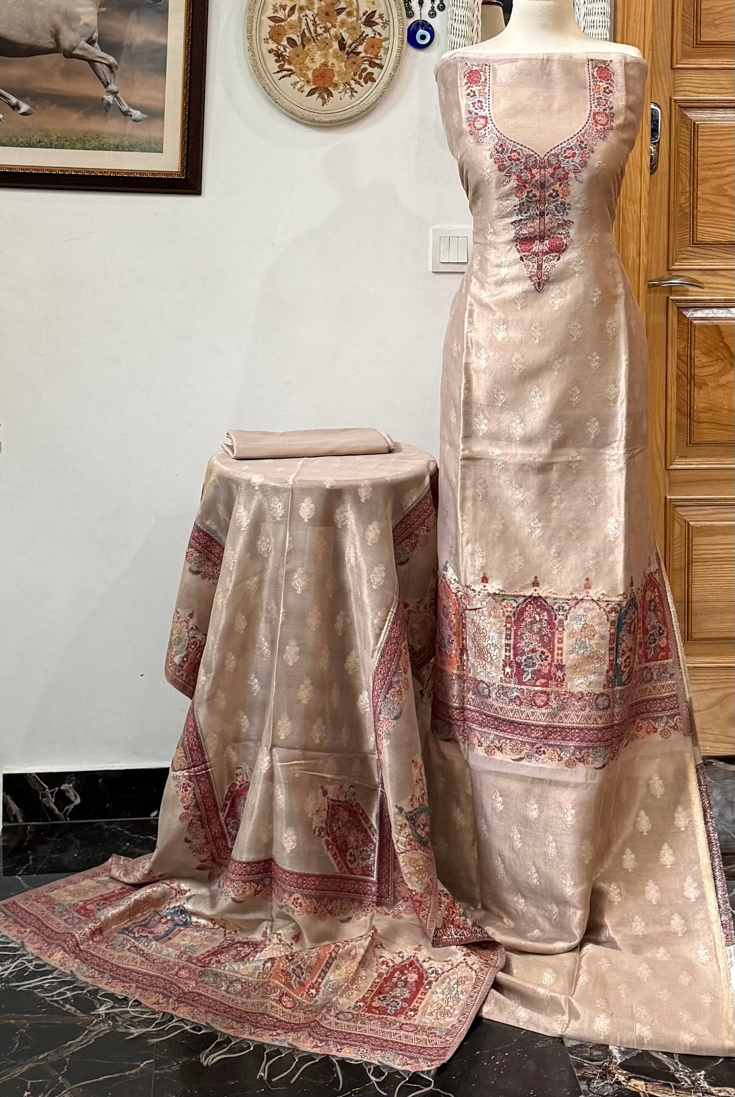 REGAL LOOM