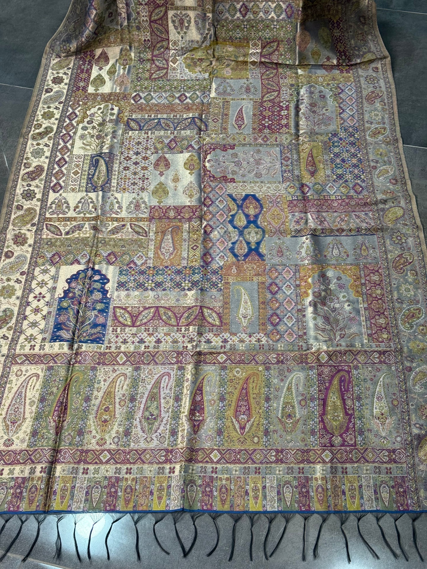 NOOR-E-KANI