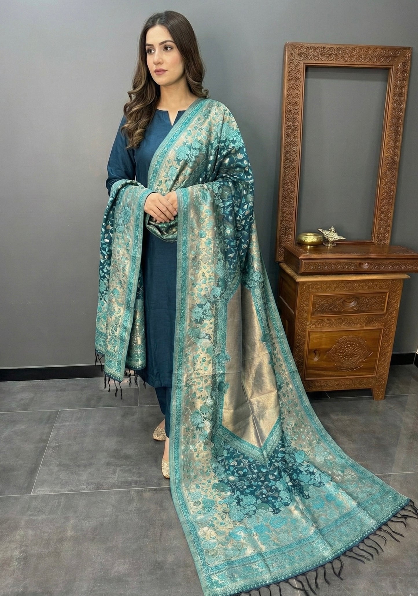 REGAL LOOM SHAHI RESHAM