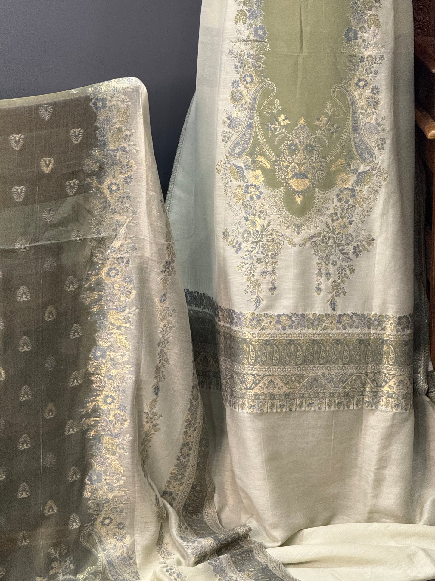 REGAL LOOM SHAHI RESHAM