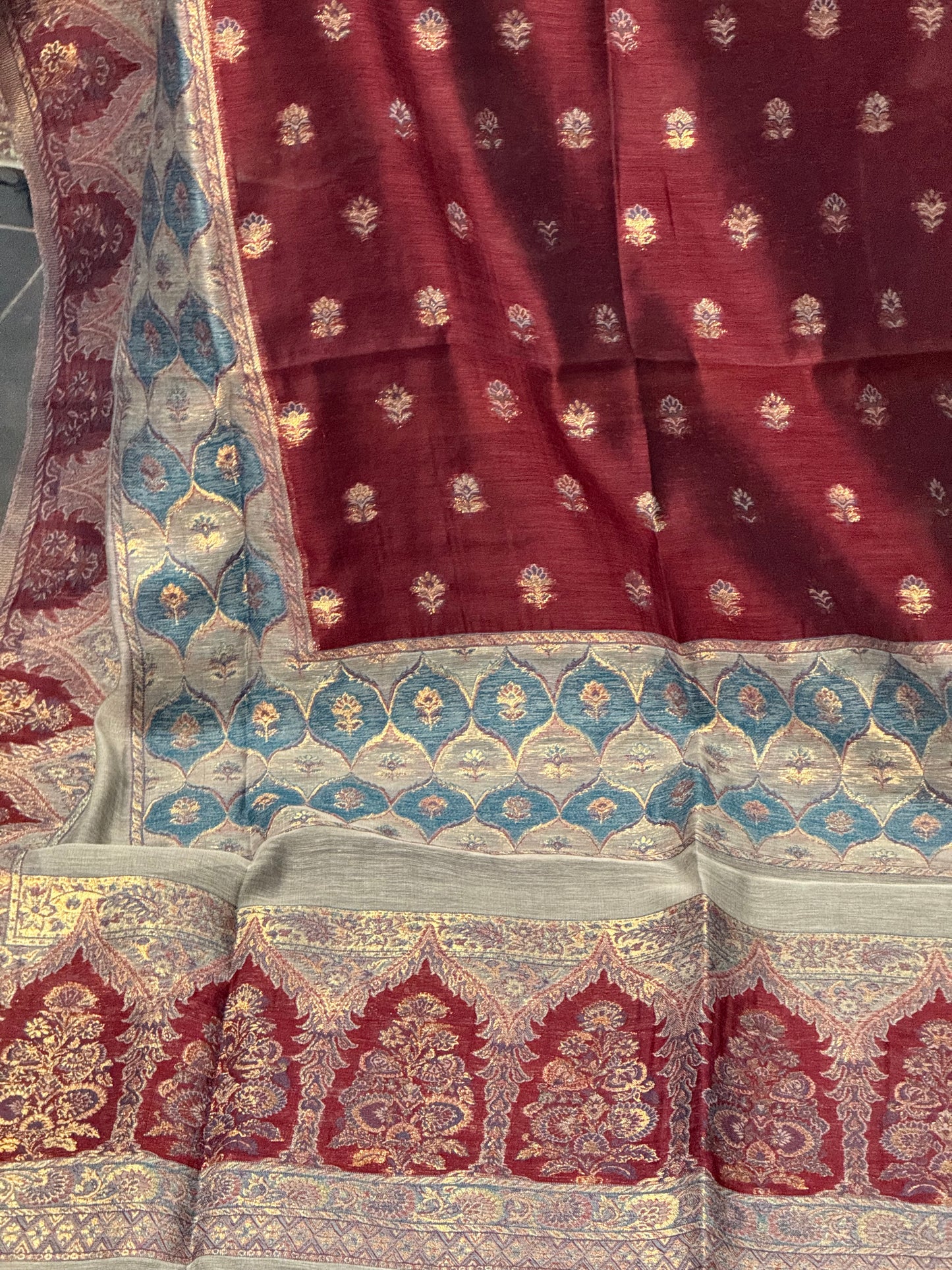 REGAL LOOM SHAHI RESHAM