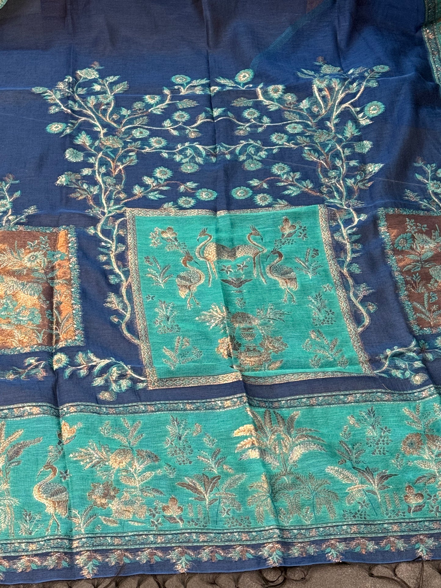 REGAL LOOM