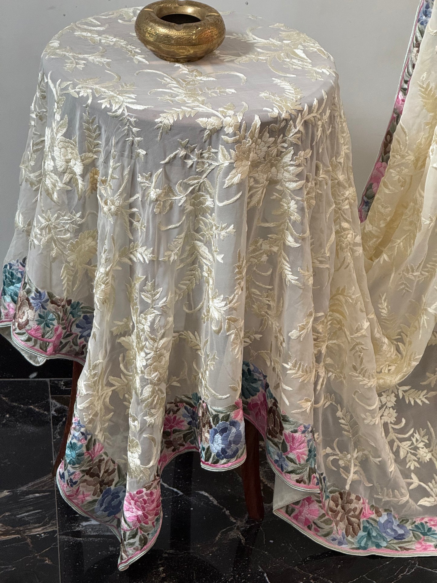 Parsi Gara Duppata