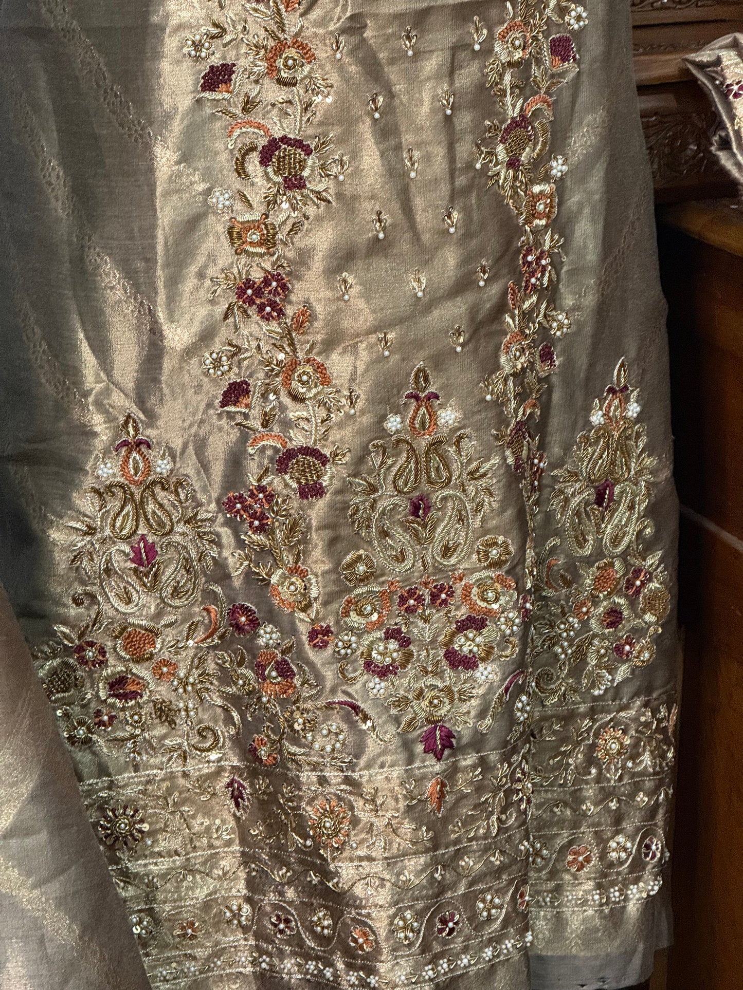REGAL LOOM
