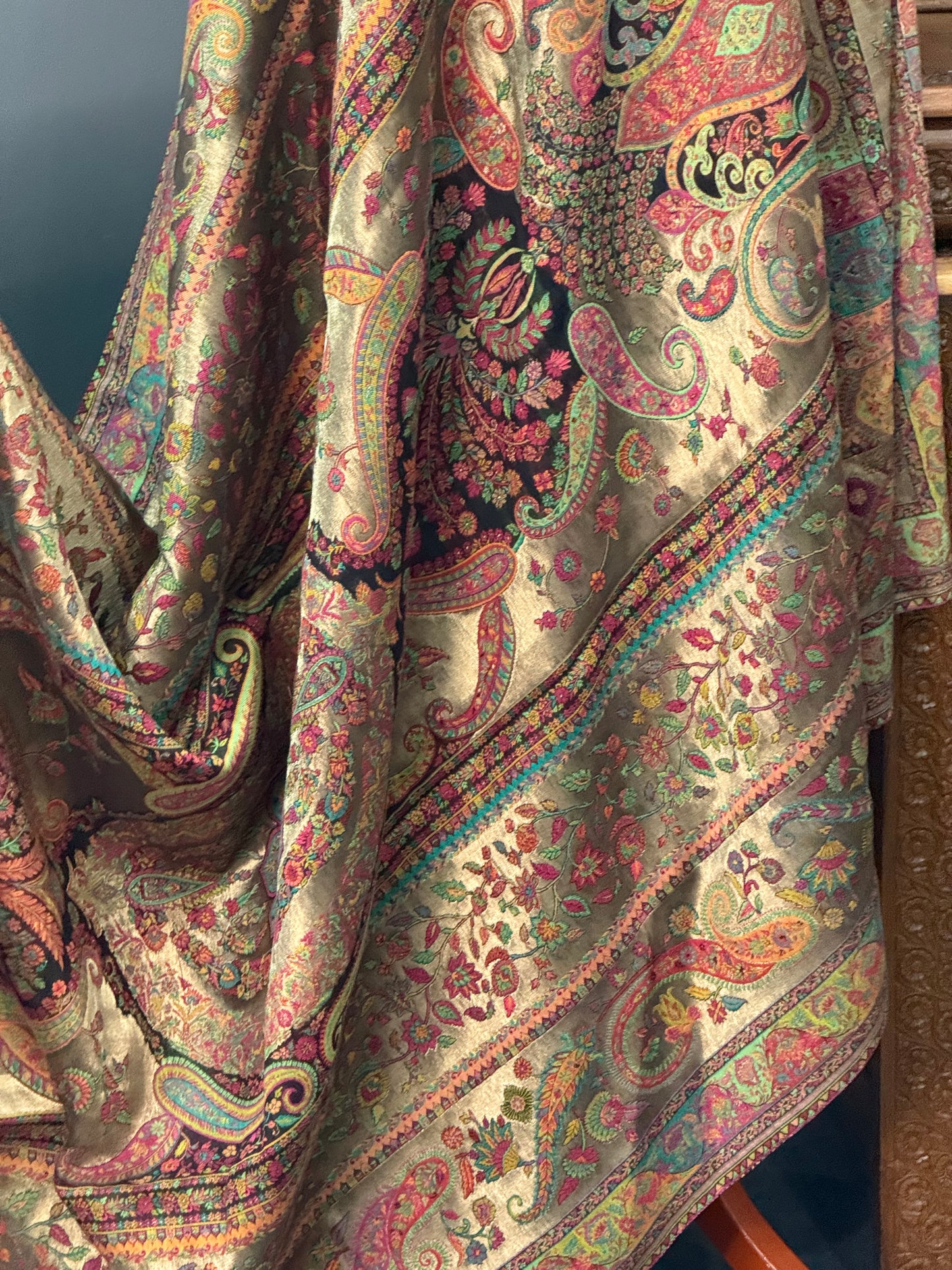 KANI PASHMINA MOON LIGHT SHAWL