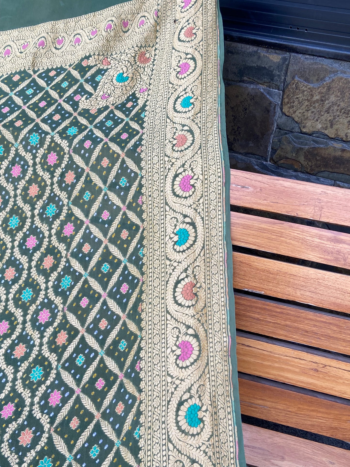 Pure Georgette neem Zari with mena kari