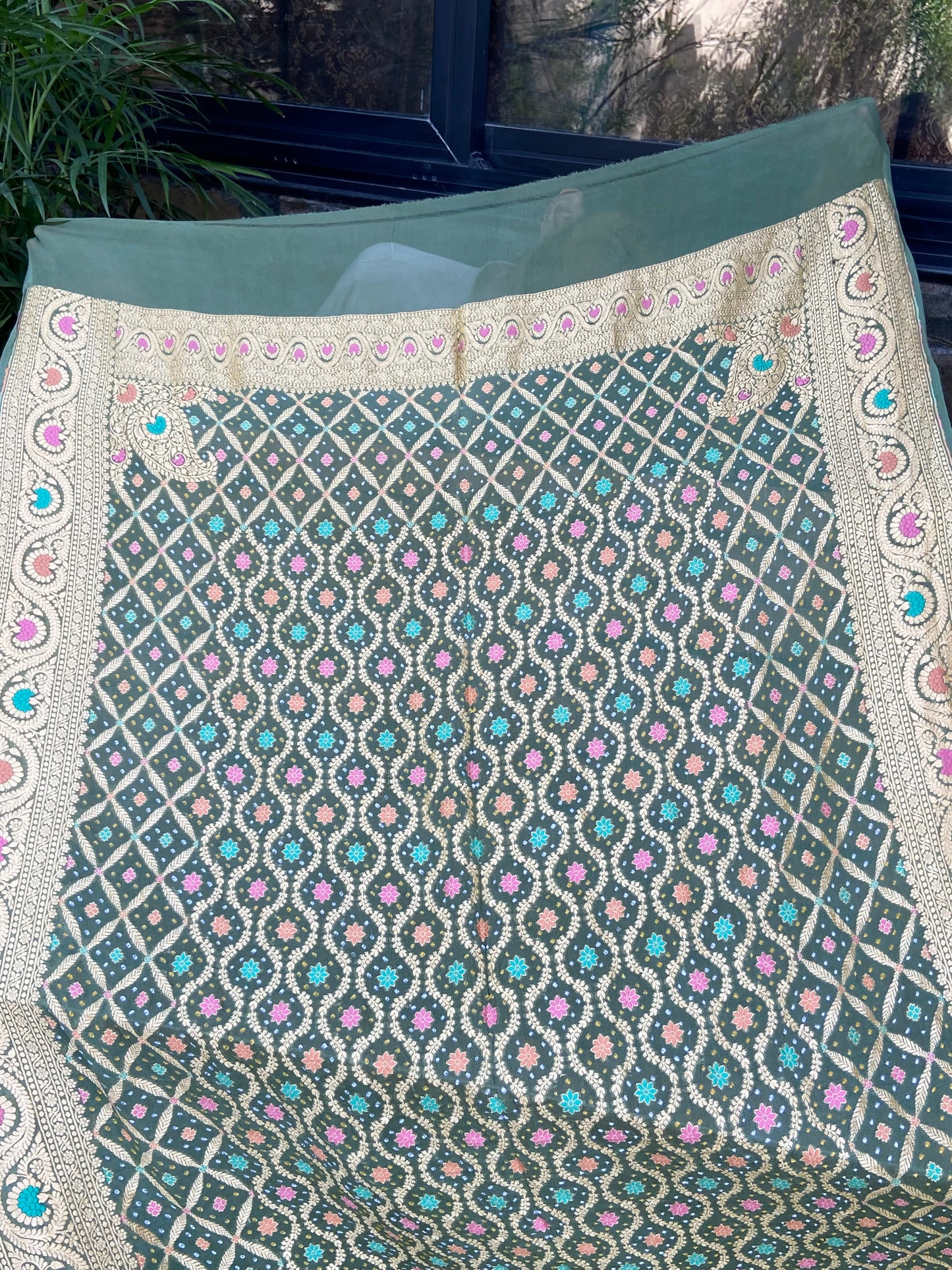 Pure Georgette neem Zari with mena kari