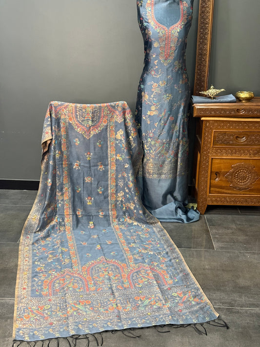 REGAL LOOM