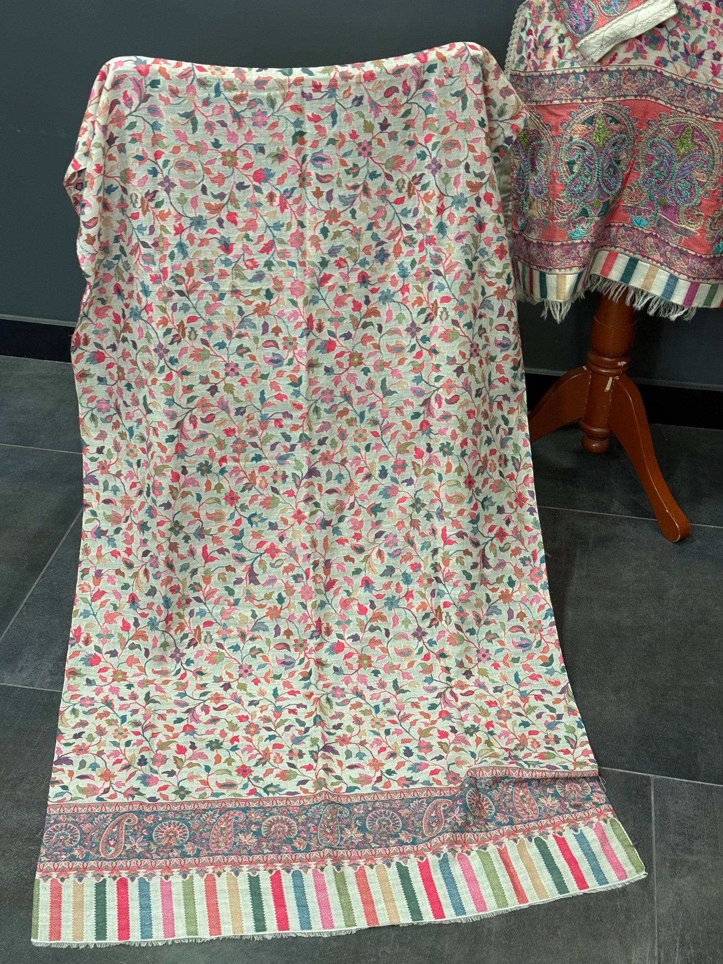 KANI PASHMINA SUIT