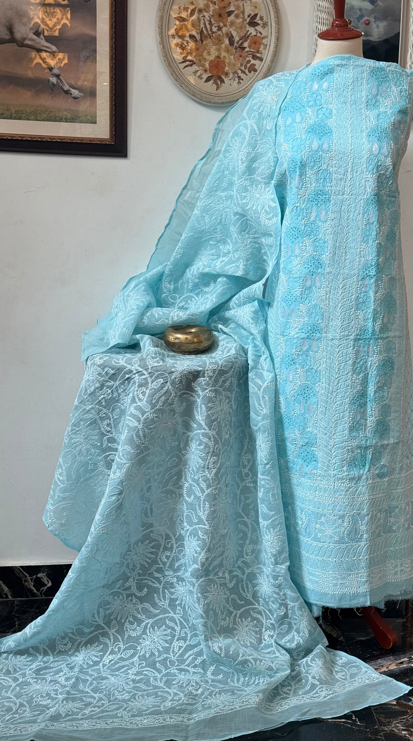 Soft cotton lawn  kurta with cotton lawn duppata hand work