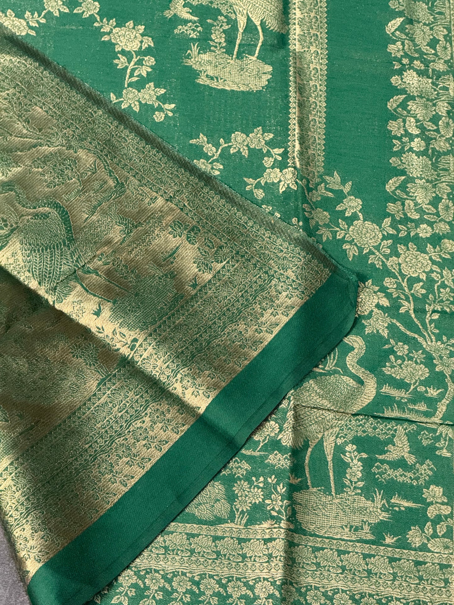 KANI PASHMINA SUIT
