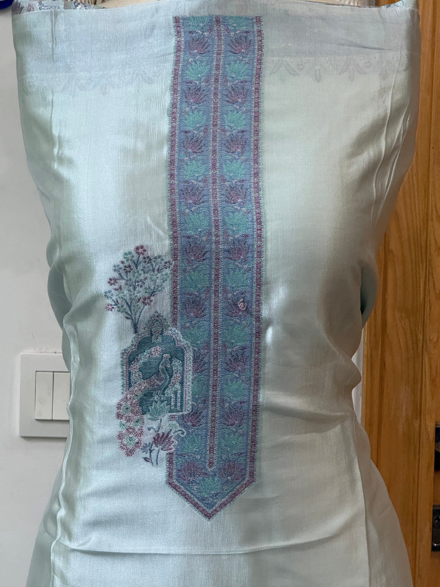 REGAL LOOM