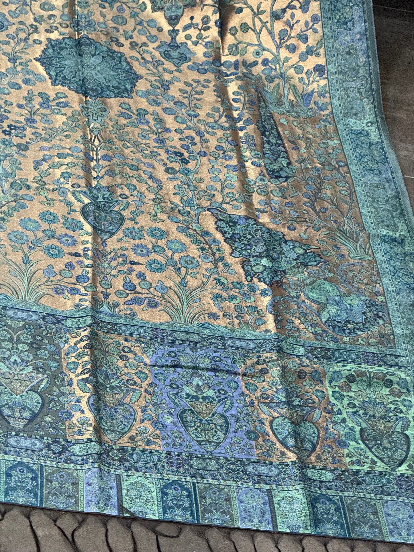 NOOR-E-KANI
