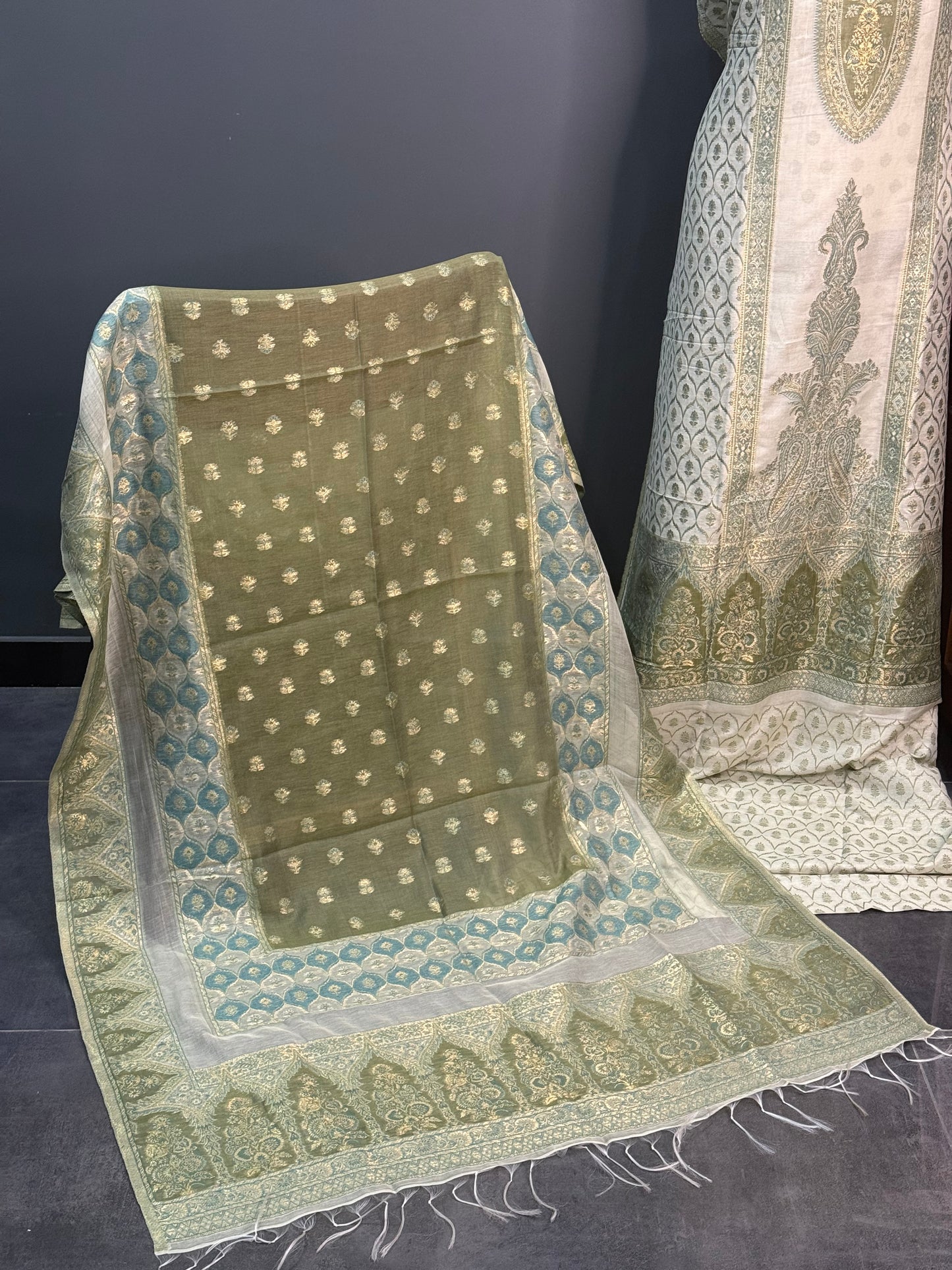 REGAL LOOM SHAHI RESHAM