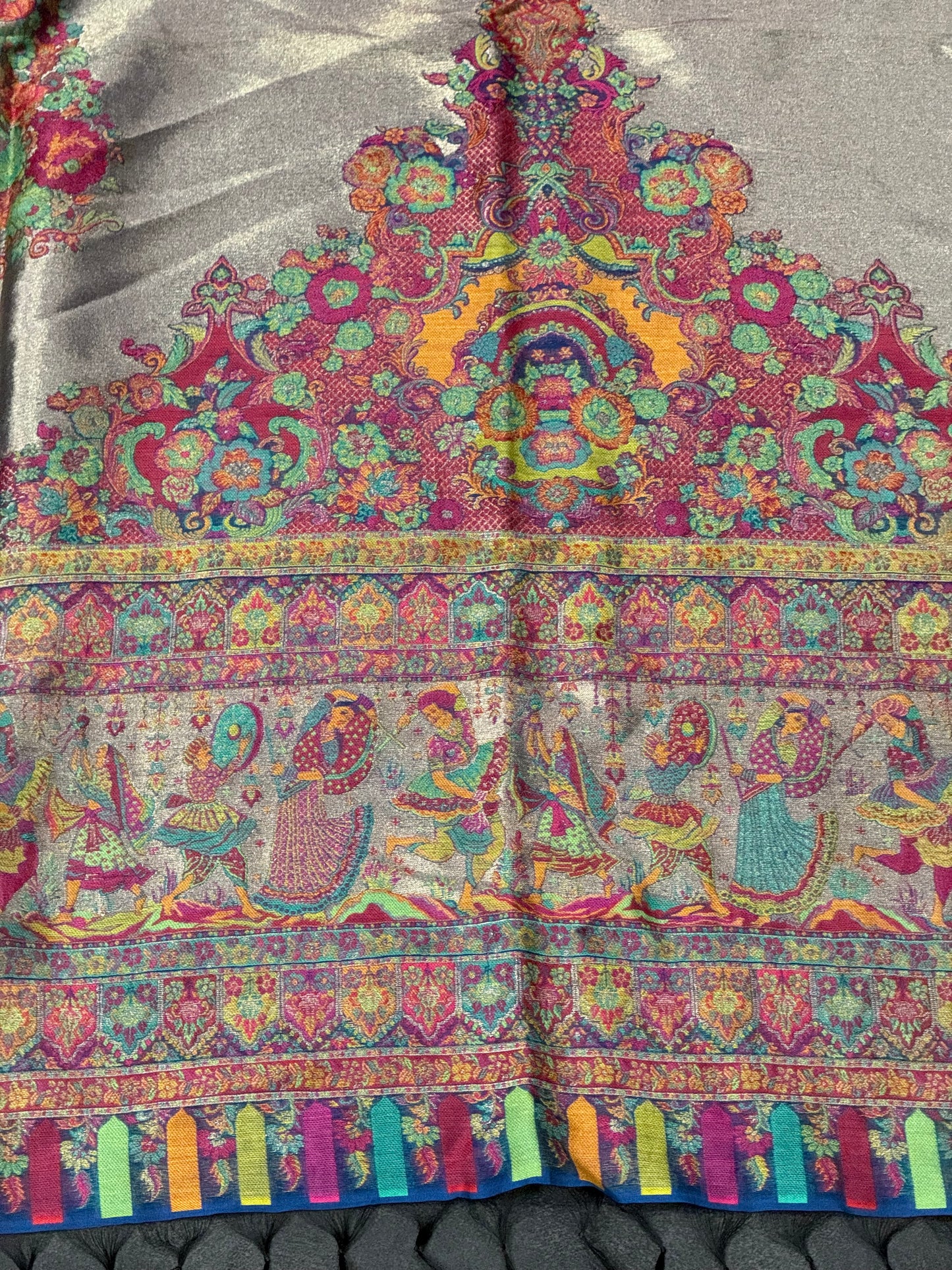 REGAL LOOM SHAHI RESHAM