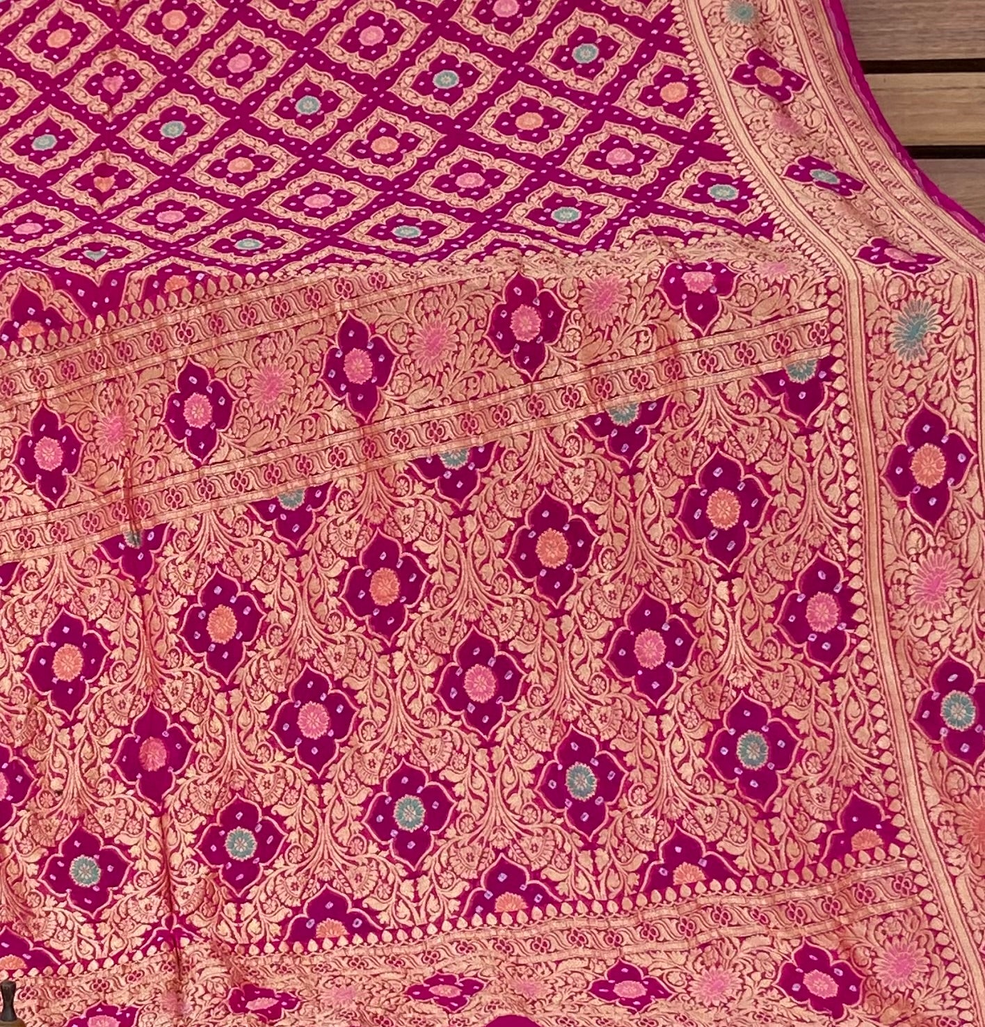 Pure Georgette neem Zari with mena kari