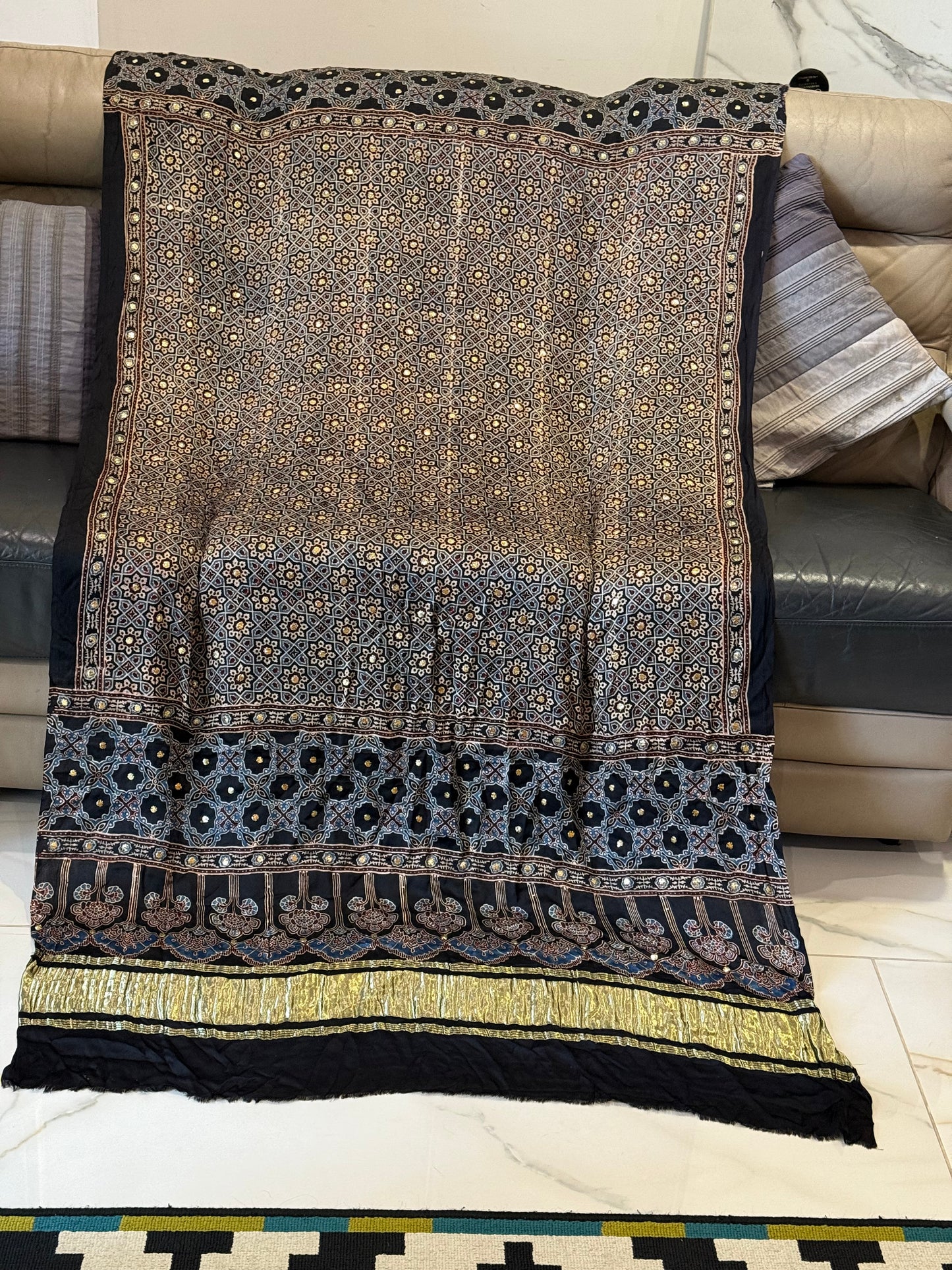 Ajrak mukesh duppata