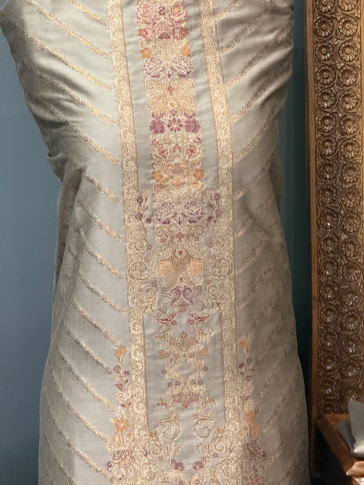 REGAL LOOM SHAHI RESHAM