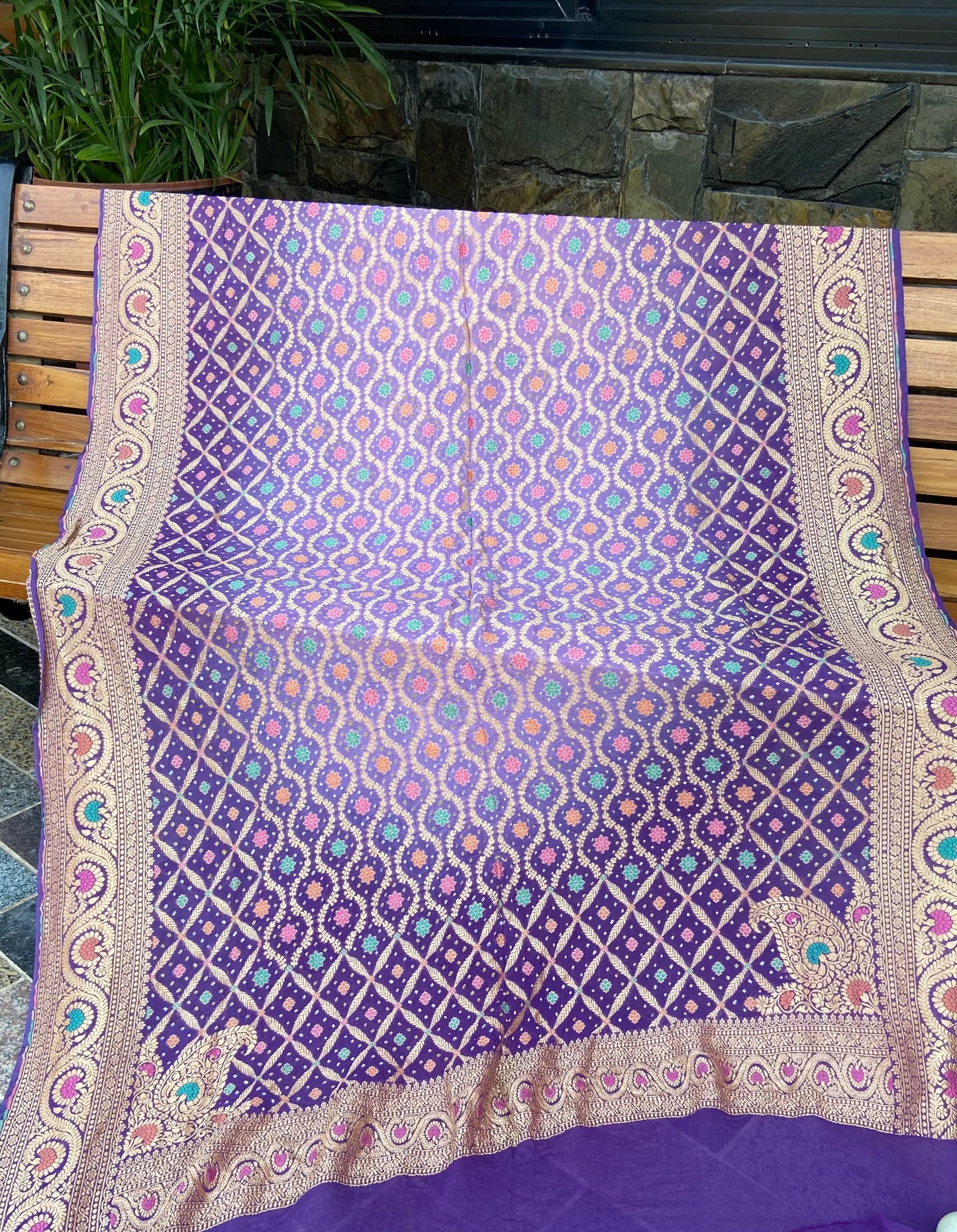 Pure Georgette neem Zari with mena kari