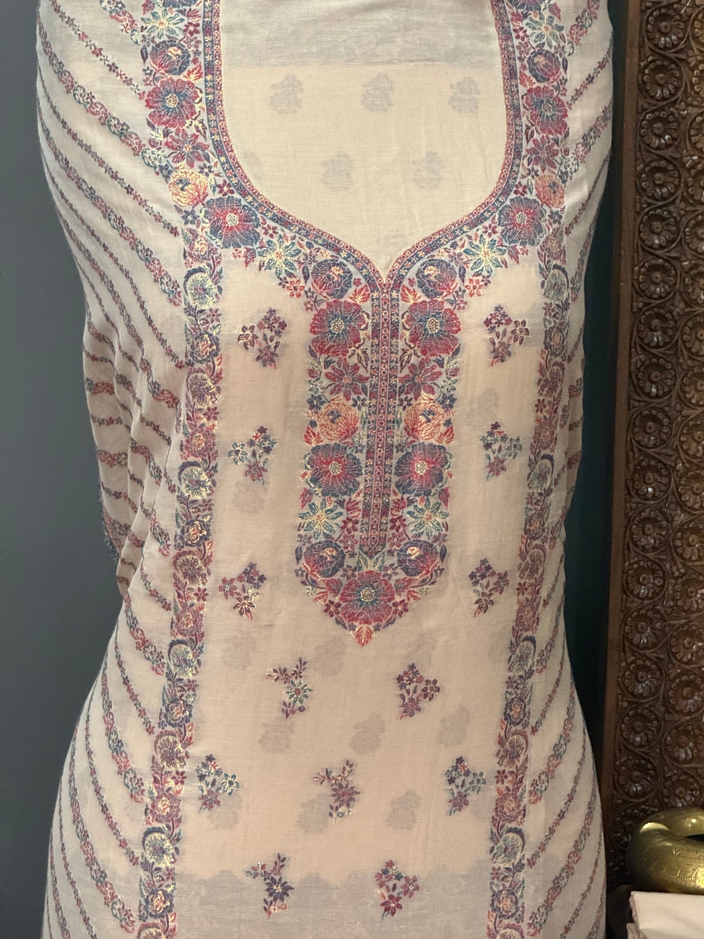 REGAL LOOM SHAHI RESHAM