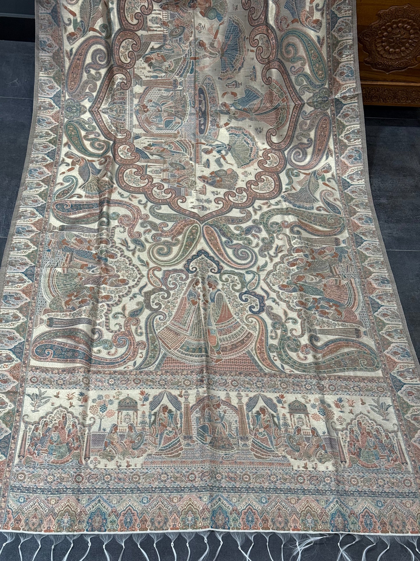NOOR-E-KANI