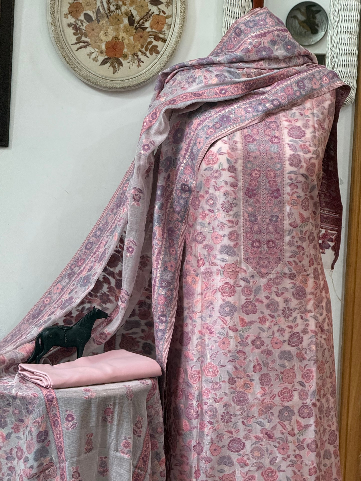 REGAL LOOM