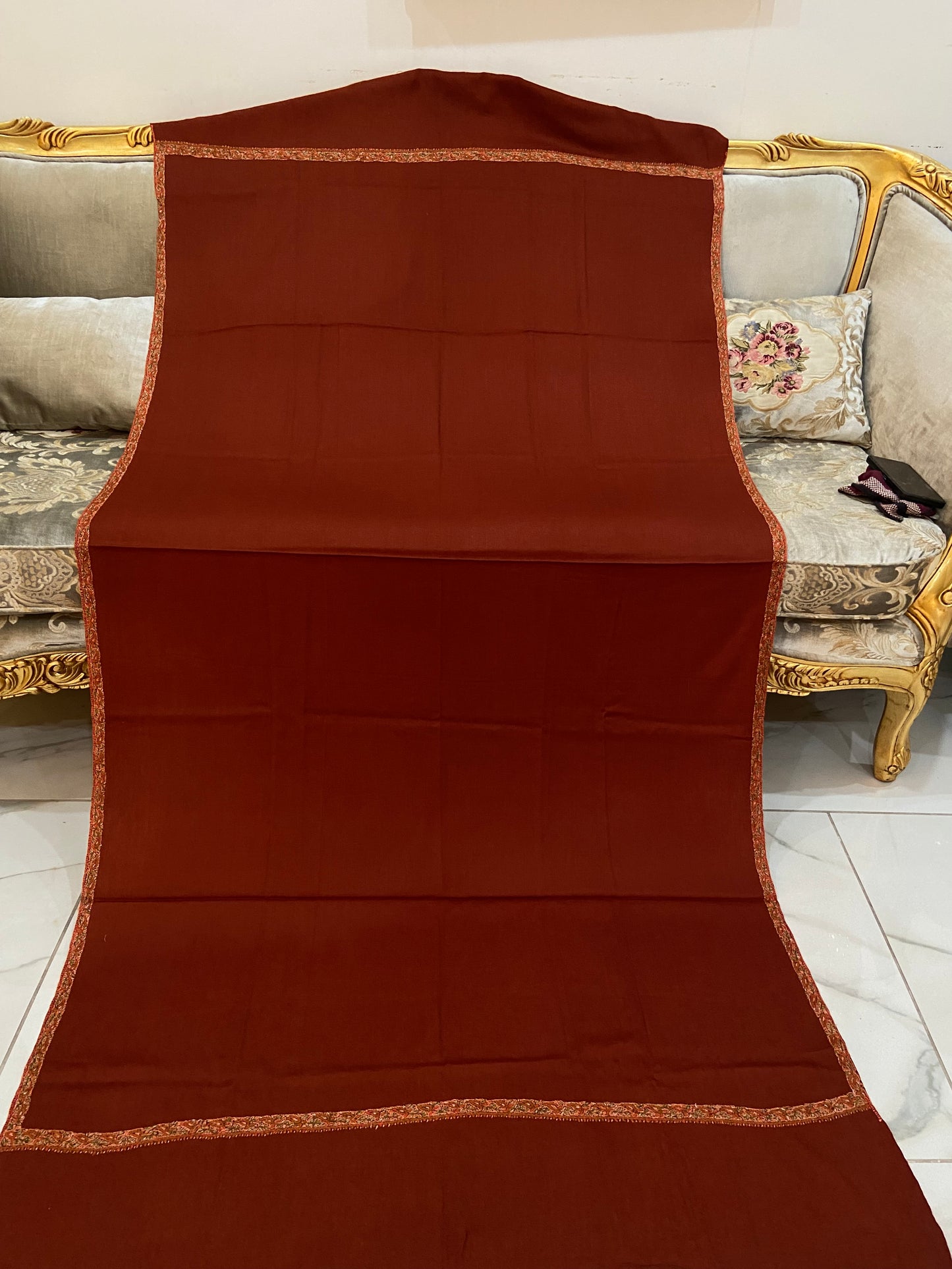 Toosh pashmina sui 4 side embroidered boarder