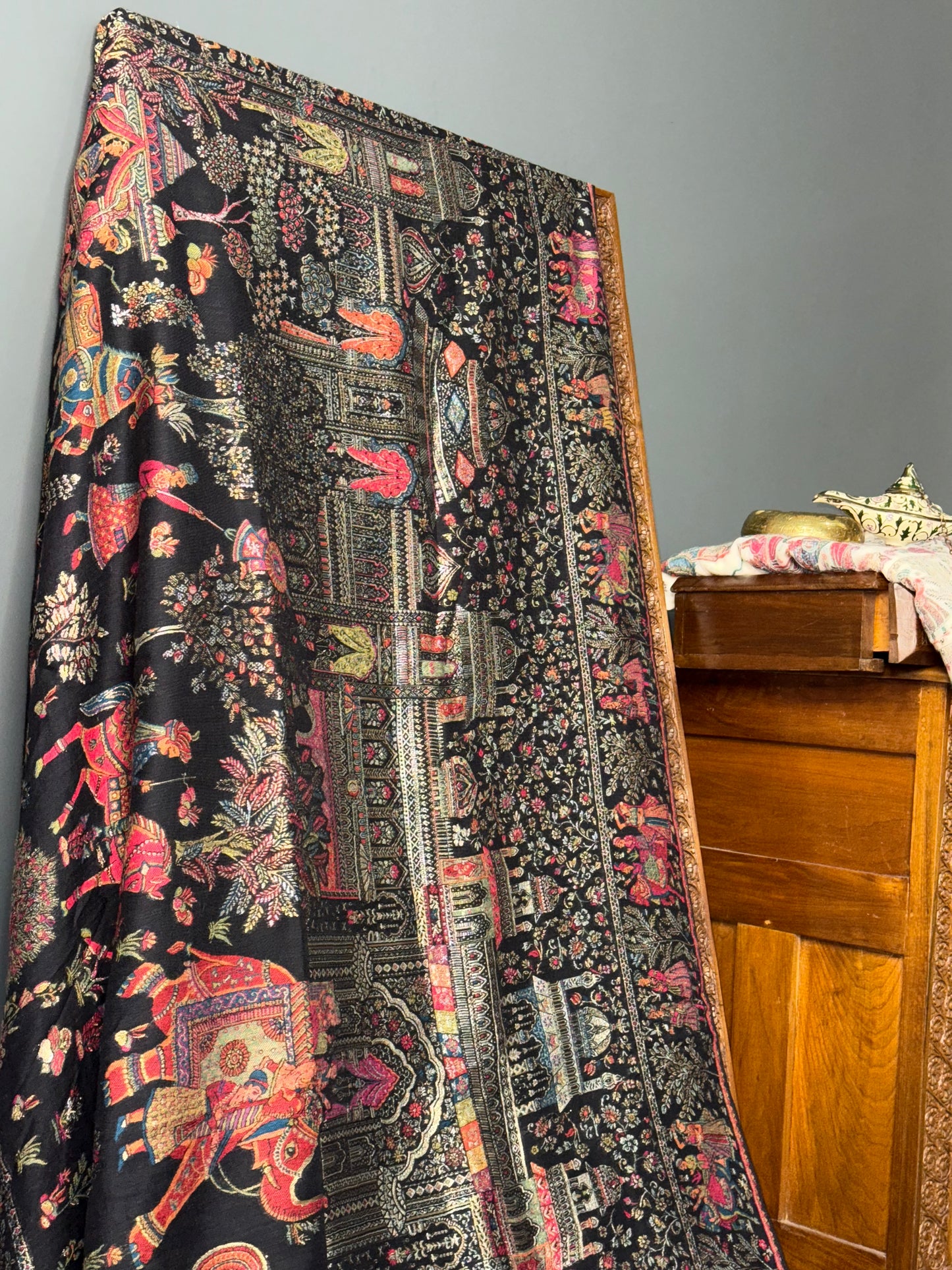 DARBAR SHAWL