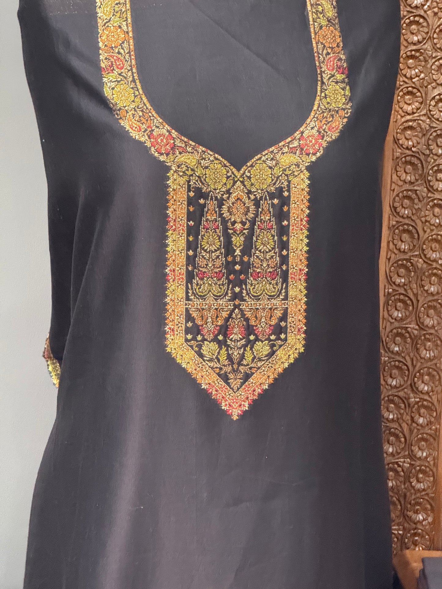 REGAL LOOM SHAHI RESHAM
