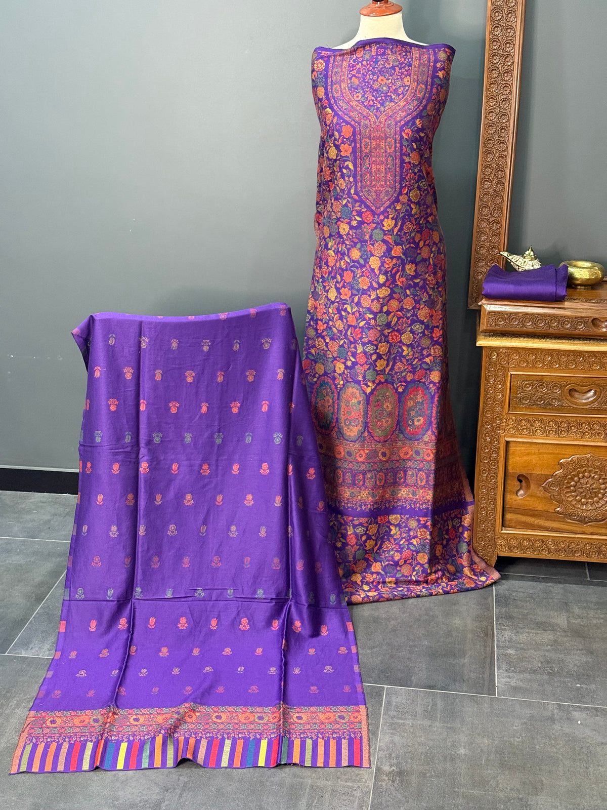 KANI PASHMINA SUIT