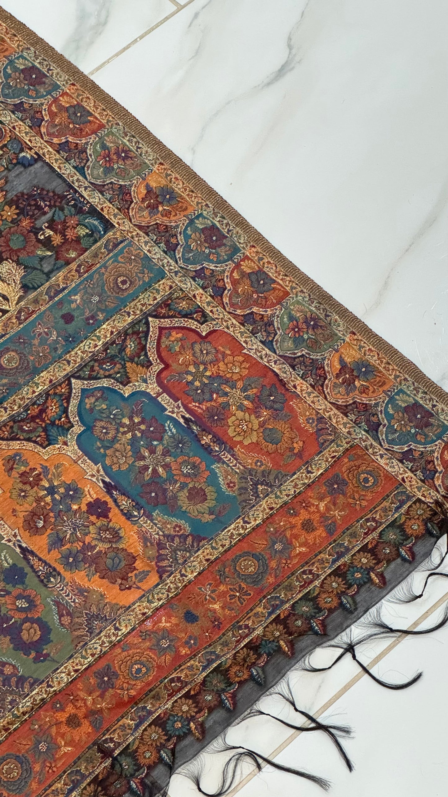 NOOR-E-KANI