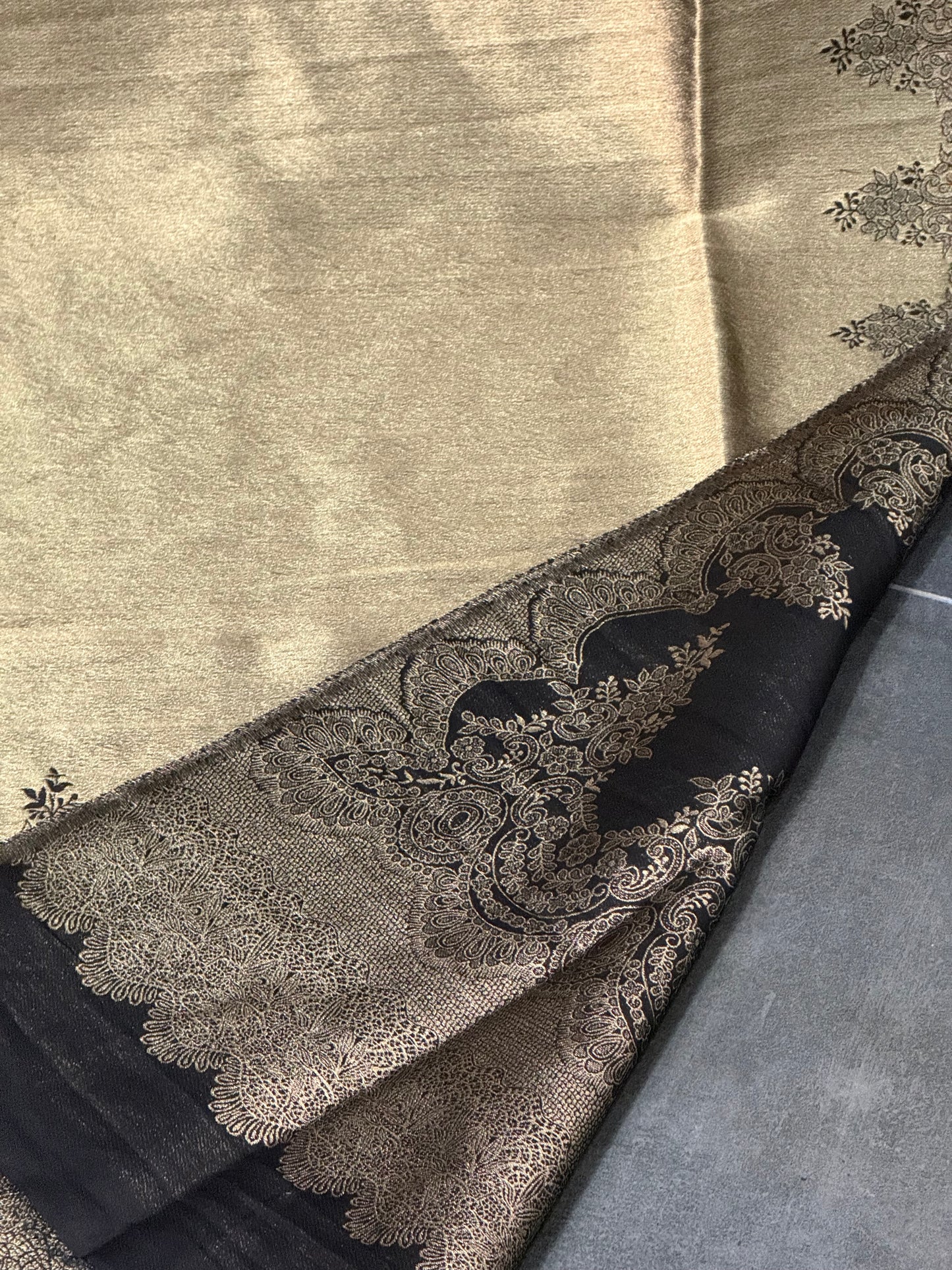 KANI PASHMINA SUIT