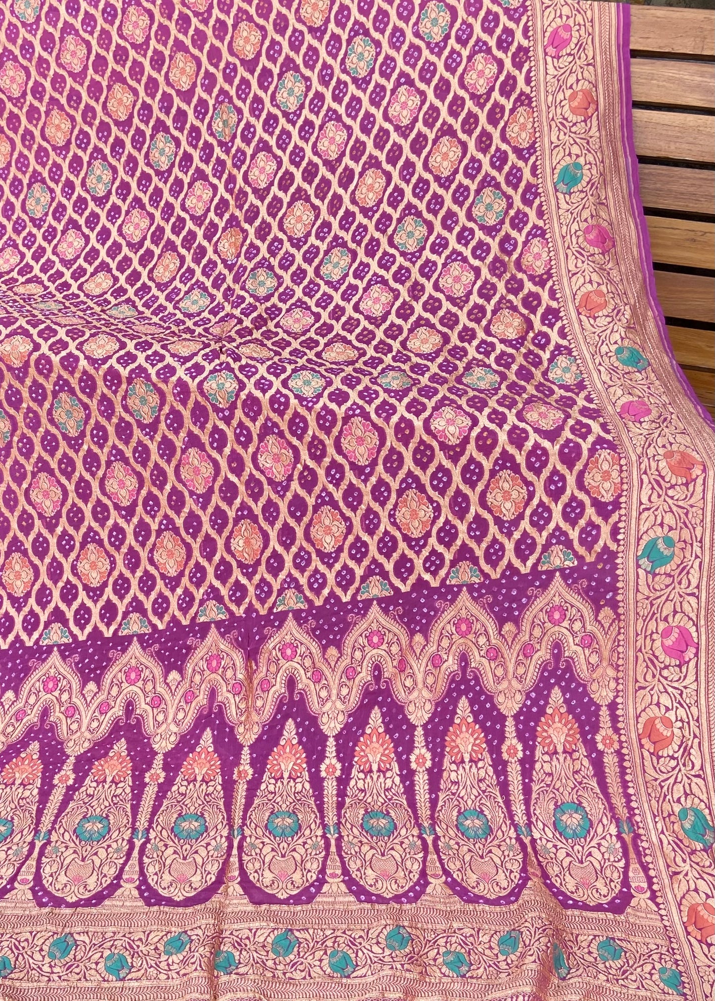 Pure Georgette neem Zari with mena kari