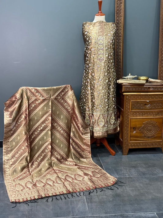 REGAL LOOM