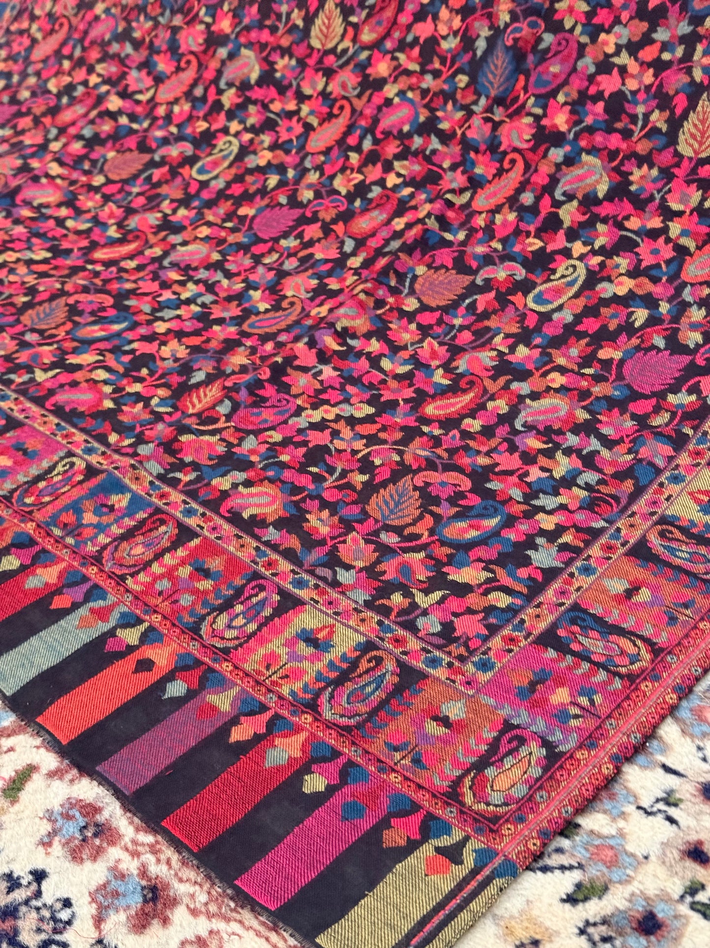 KANI PASHMINA PREMIUM