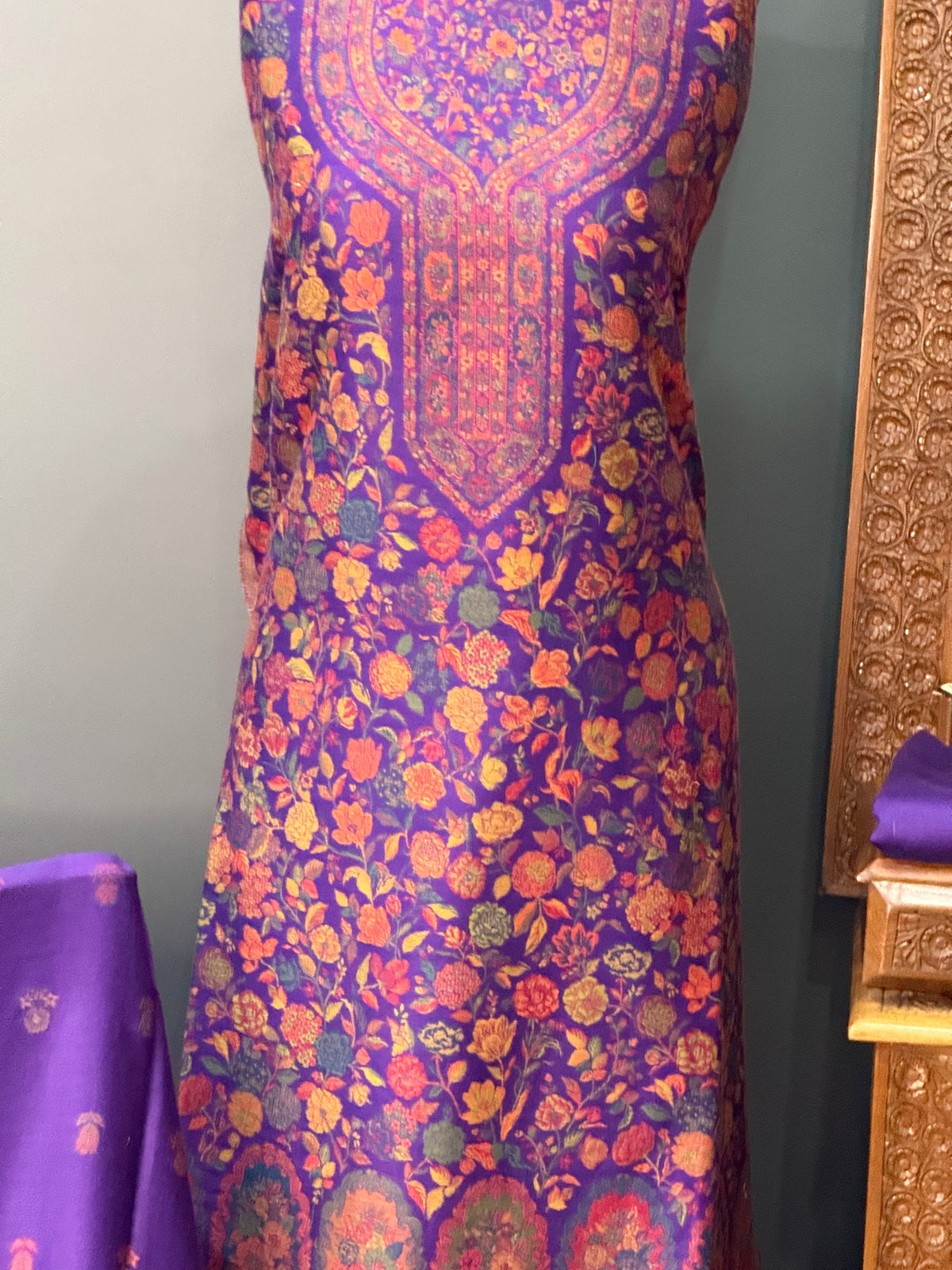 KANI PASHMINA SUIT