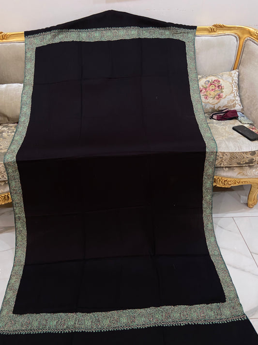 Toosh pashmina sui 4 side embroidered boarder