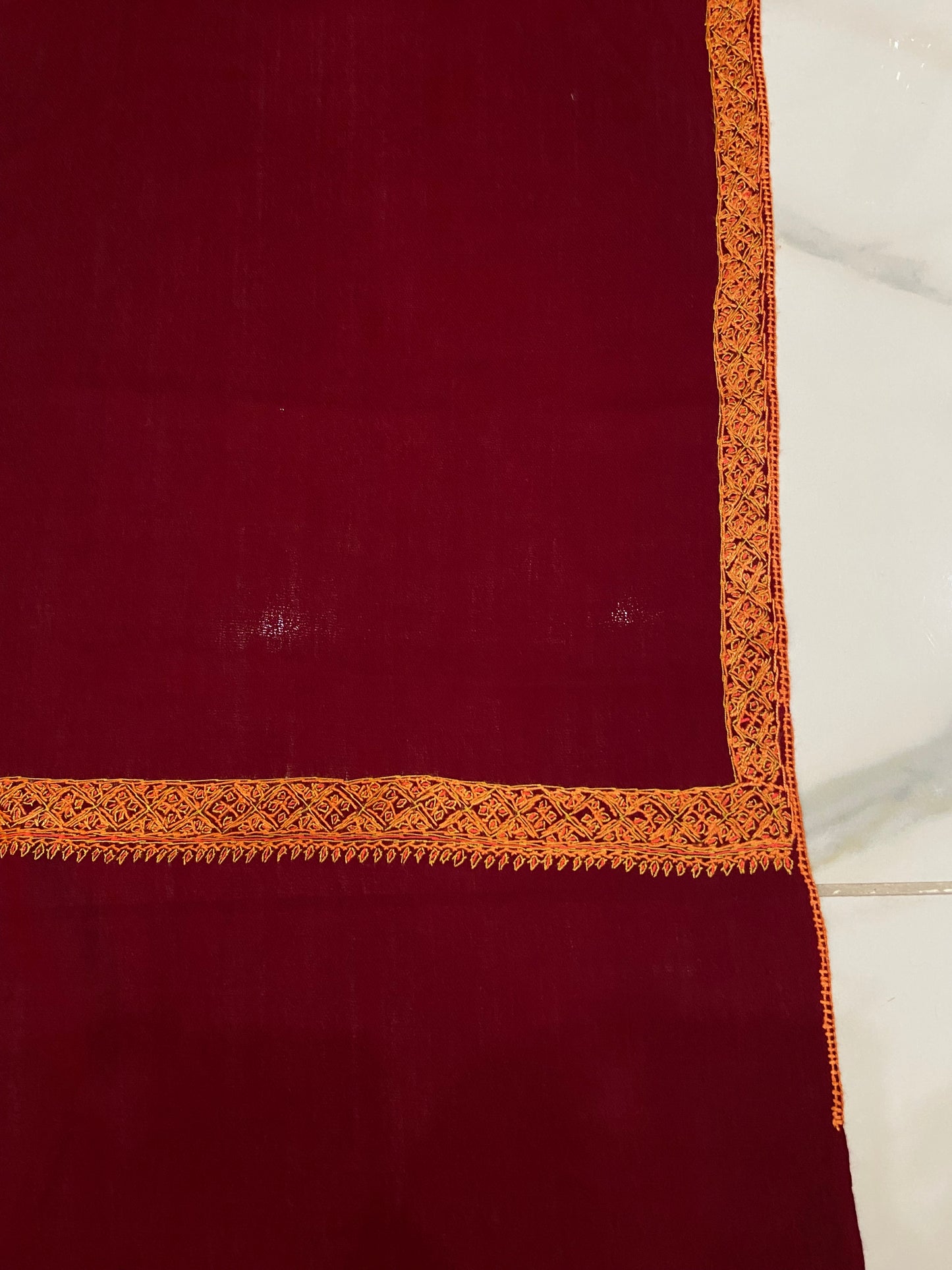 Toosh pashmina sui 4 side embroidered boarder