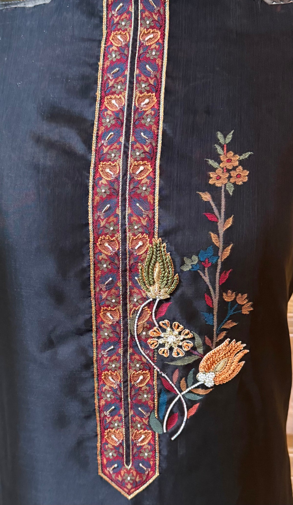 REGAL LOOM
